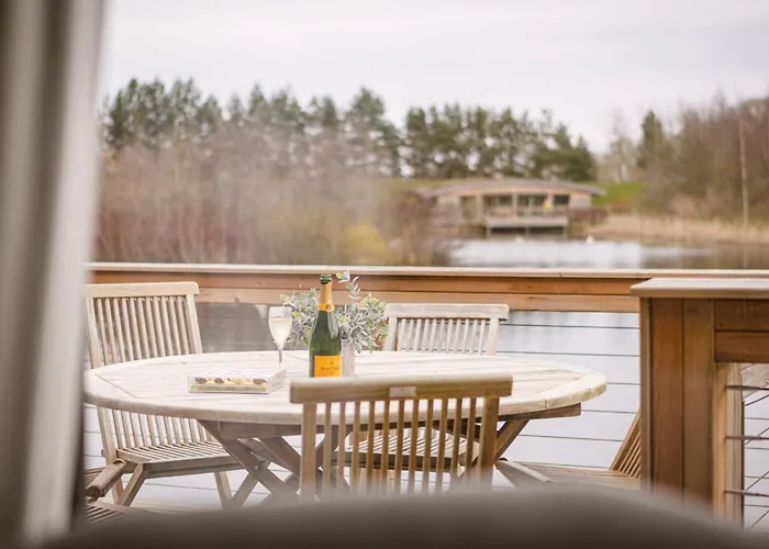 Flora * Richmond (North Yorkshire)